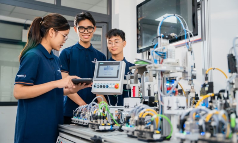 Sinh viên ngành bán dẫn được đề xuất miễn giảm học phí